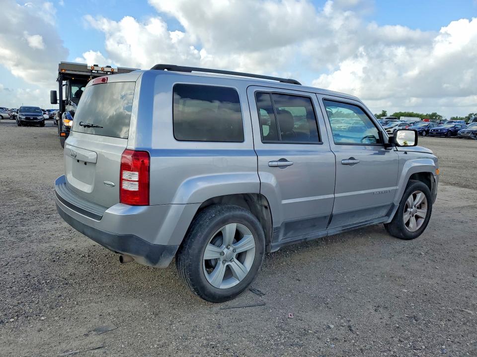 2016 Jeep Liberty (patriot) VIN 1C4NJPFAXGD698115 COPART salvage auction — MINOR DENT/SCRATCHES, Tx - Certificate Of Title, sold $700 on 2026-07-02 (photo 3)