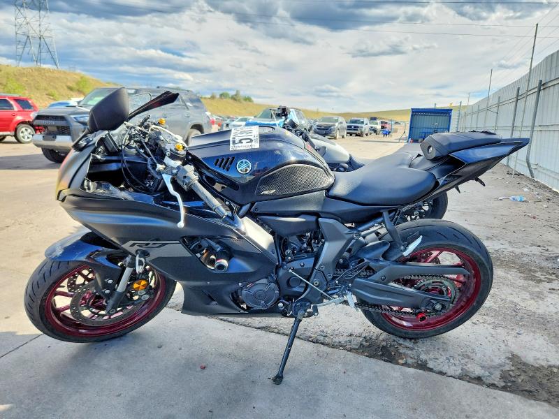 2025 Yamaha Yzf VIN JYARM38EXSA018298 COPART salvage auction — ROLLOVER, CO - PUBLIC - SALVAGE TITLE, sold $2,950 on 2026-07-22 (photo 3)