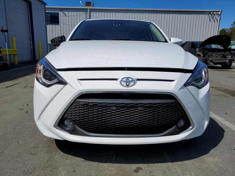 2019 Toyota Yaris VIN 3MYDLBYV5KY517762 COPART salvage auction — SIDE, Ca - Salvage Certificate, sold $4,800 on 2026-07-10 (photo 5)