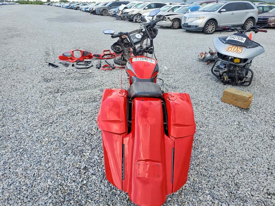2015 Victory motorcycles Cross country VIN 5VPDA36N9F3045692 COPART salvage auction — FRONT END, LA - CERT OF TITLE-SALVAGE, sold $375 on 2026-07-13 (photo 4)