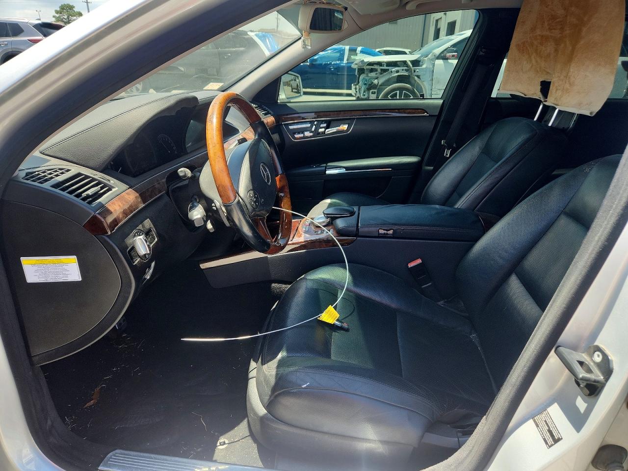 2012 Mercedes-Benz S-Class VIN WDDNG7DB3CA432317 COPART salvage auction — Front End, LA - CERTIFICATE OF TITLE (P), sold $2,000 on 2026-07-01 (photo 7)