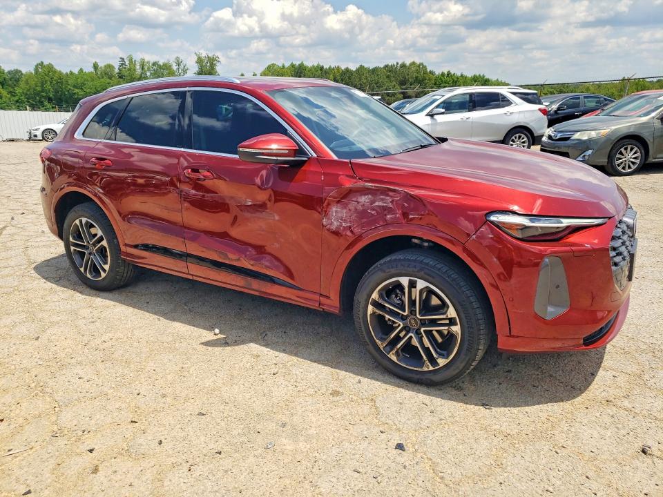 2025 Audi Q5 VIN WA12AAGU6S2106359 COPART salvage auction — FRONT END, Va - Cert Of Title - Salvage, sold $28,500 on 2026-07-17 (photo 4)
