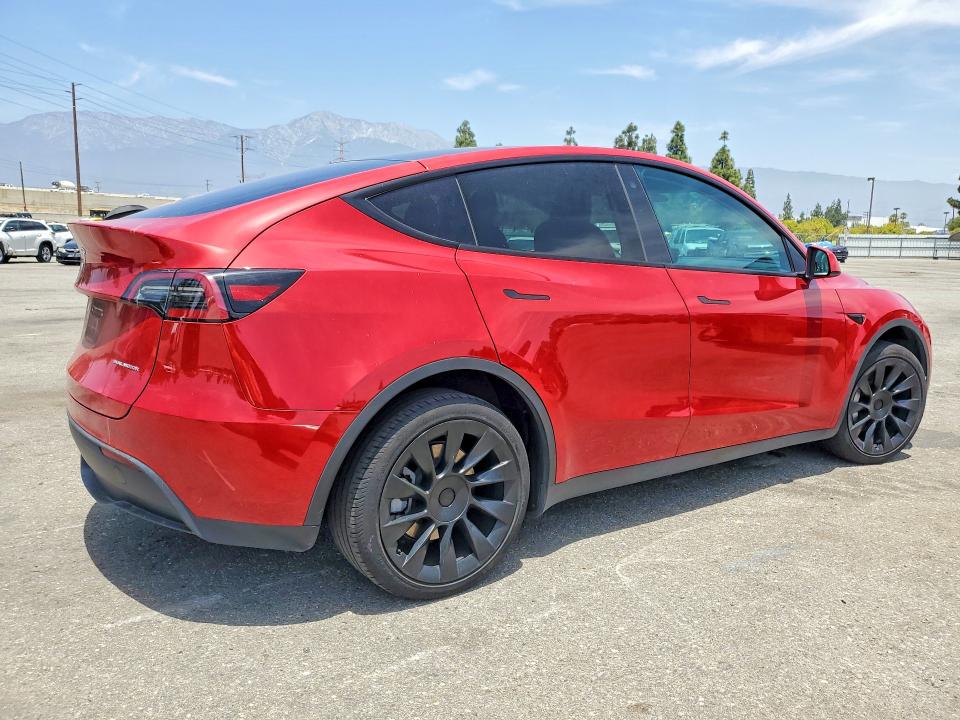 2023 Tesla Model y VIN 7SAYGDEE8PA041921 COPART salvage auction — UNDERCARRIAGE, Ca - Salvage Certificate, sold $12,000 on 2026-07-30 (photo 3)