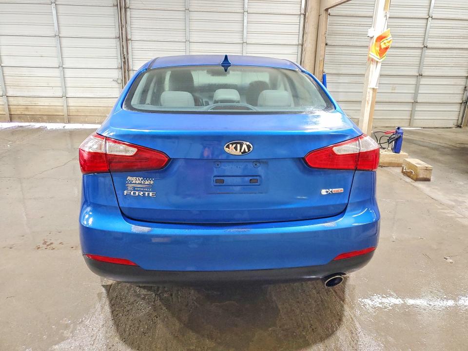 2015 Kia Forte VIN KNAFX4A80F5267584 COPART salvage auction — FRONT END, Tn - Salvage Certificate, sold $625 on 2026-07-21 (photo 6)