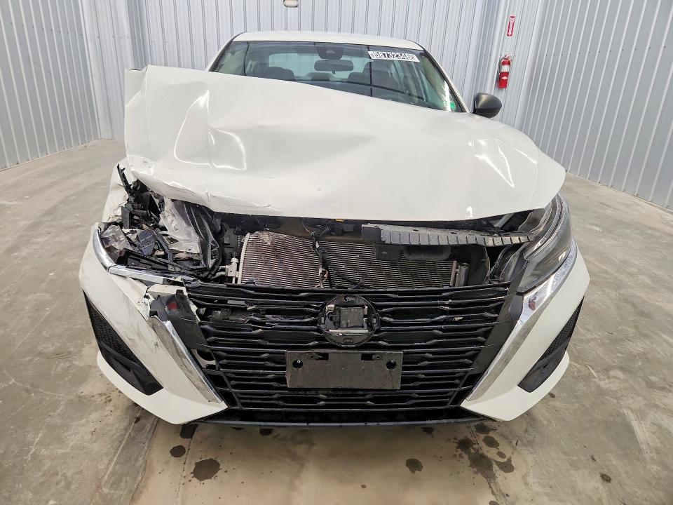 2025 Nissan Altima VIN 1N4BL4DV9SN393795 COPART salvage auction — FRONT END, VA - CERT OF TITLE - SALVAGE, sold $6,200 on 2026-07-29 (photo 5)