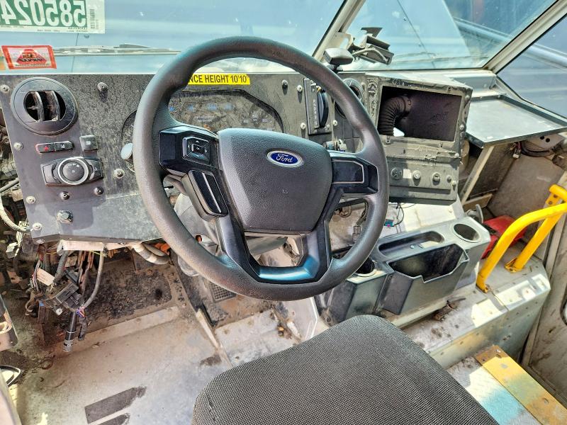 2020 Ford F59 VIN 1F65F5KNXL0A05997 COPART salvage auction — NORMAL WEAR, NJ - CERTIFICATE OF TITLE, sold $14,800 on 2026-07-14 (photo 8)