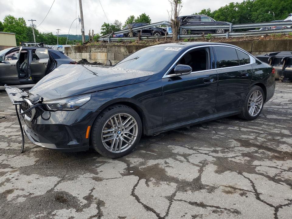 2024 BMW 5er VIN WBA53FJ04RCS52275 — COPART salvage auction photo