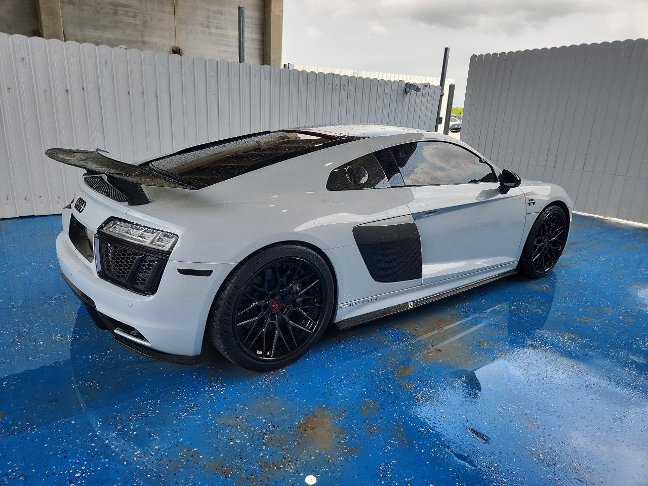 2017 Audi R8 VIN WUAKBAFXXH7903954 COPART salvage auction — Rear End, FL - CERT OF TITLE SLVG REBUILDABLE, sold $75,500 on 2026-07-07 (photo 3)