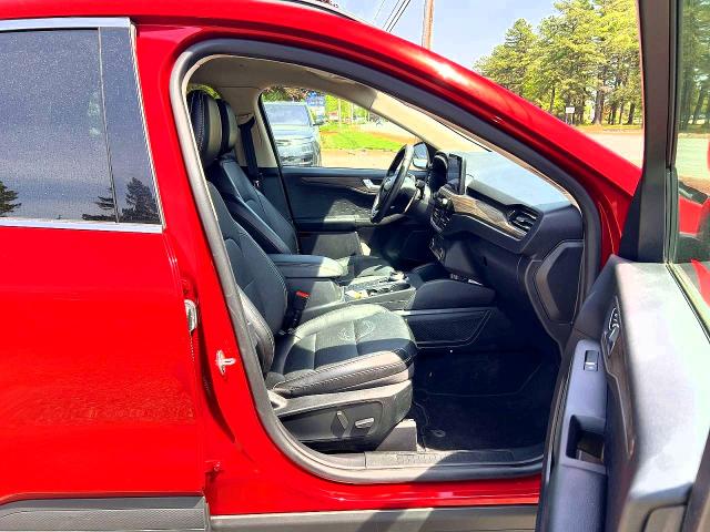 2020 Ford Escape VIN 1FMCU0DZXLUA46311 COPART salvage auction — MINOR DENT/SCRATCHES, Ga - Certificate Of Title (P), sold $7,400 on 2026-07-21 (photo 5)