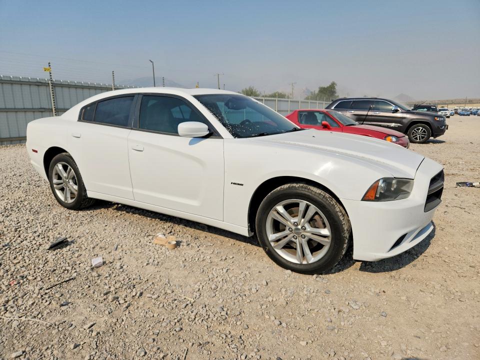 2011 Dodge Charger VIN 2B3CM5CT7BH552695 COPART salvage auction — MINOR DENT/SCRATCHES, Ut - Certificate Of Title, sold $3,300 on 2026-07-02 (photo 4)