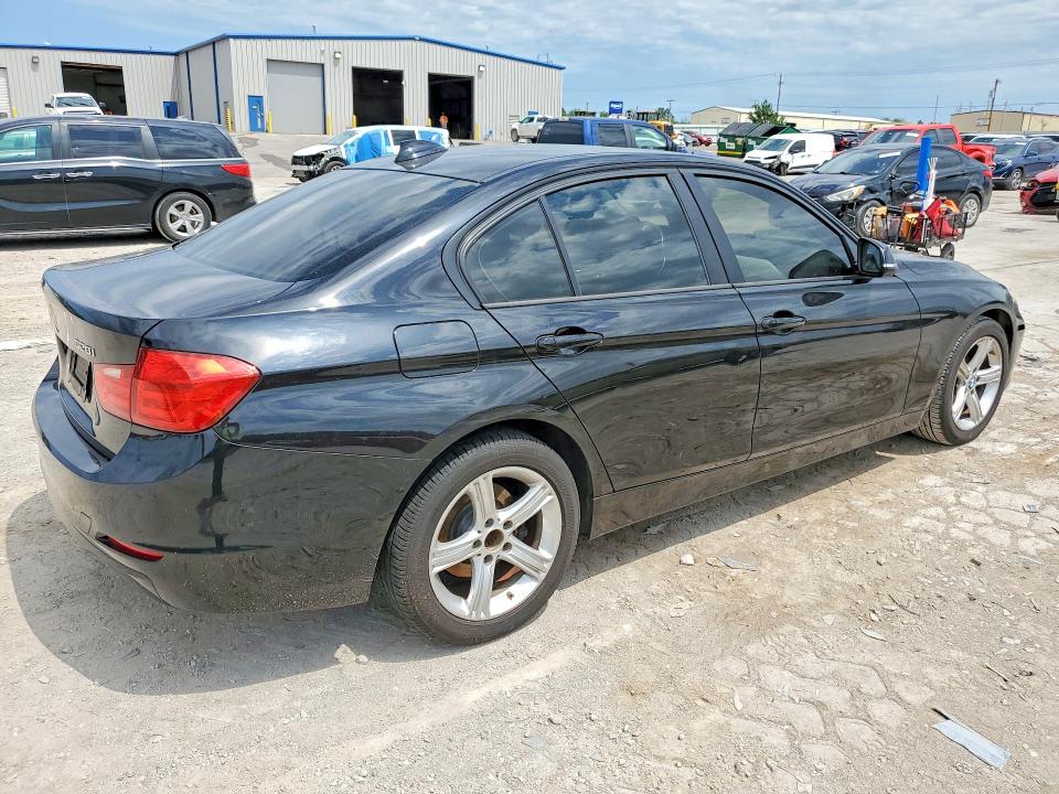 2012 BMW 3 series VIN WBA3A5C57CF341196 COPART salvage auction — Burn Engine, OK - CERT OF TITLE-SALVAGE, sold $550 on 2026-08-11 (photo 3)
