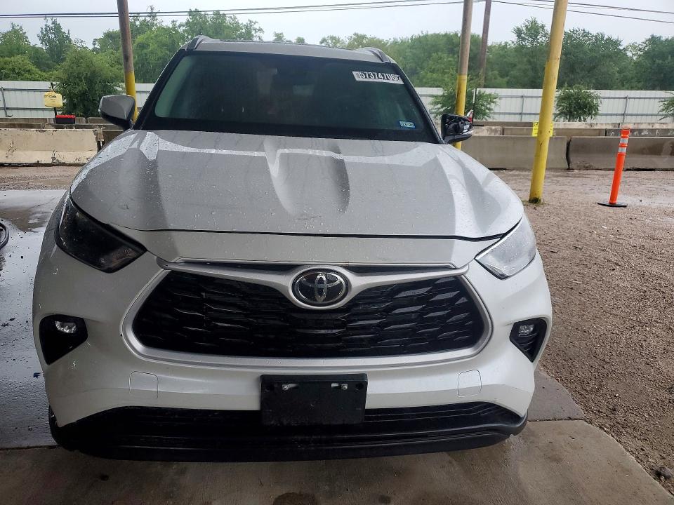 2026 Toyota VIN 5TDKDRBH0TS608493 COPART salvage auction — FRONT END, Tx - Certificate Of Title, sold $32,000 on 2026-07-06 (photo 5)