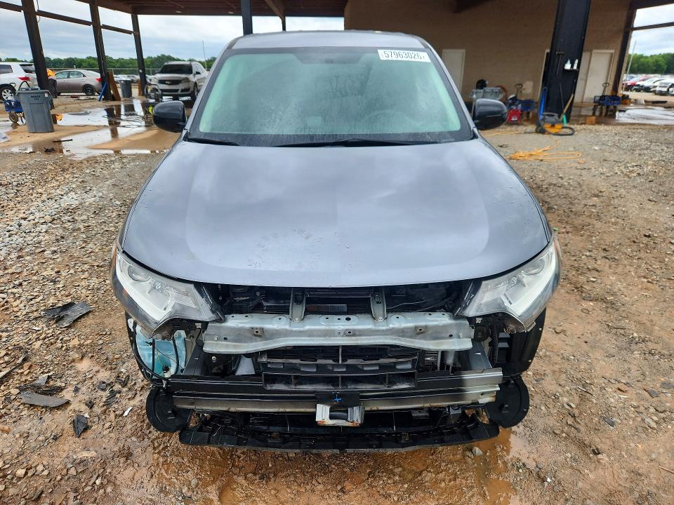 2018 Mitsubishi VIN JA4AD2A3XJZ040171 COPART salvage auction — REAR END, Fl - Cert Of Title Slvg Rebuildable, sold $2,250 on 2026-07-29 (photo 5)