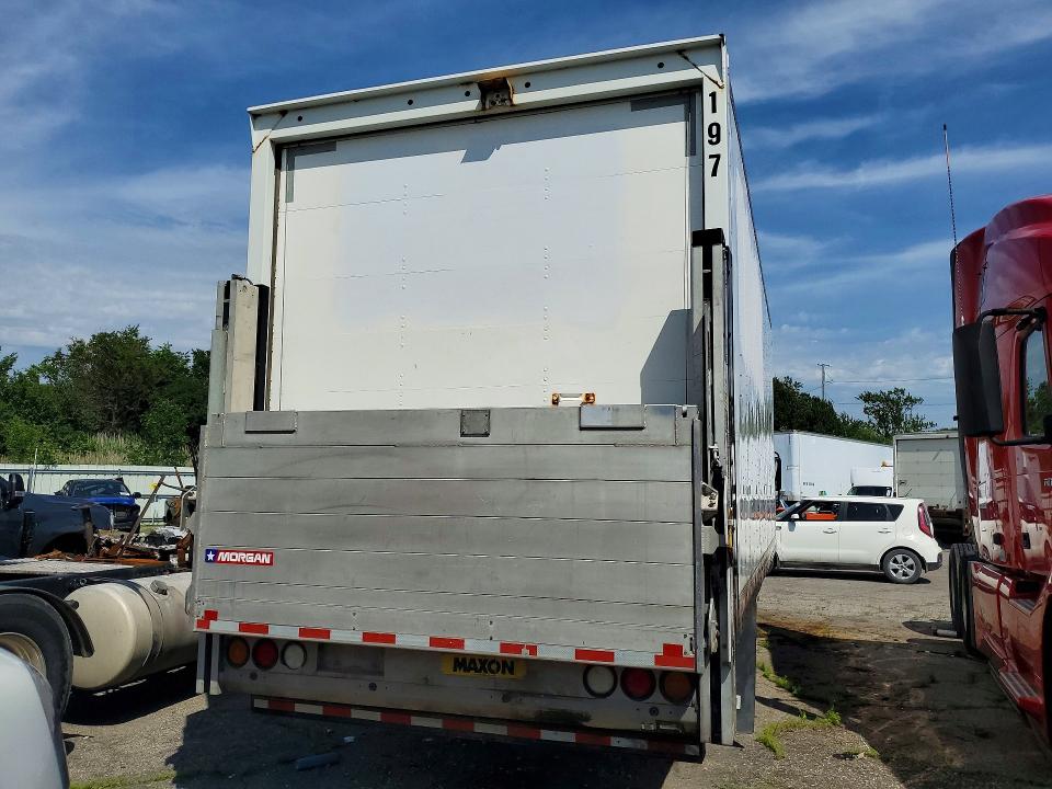 2019 Isuzu Npr hd VIN 54DC4W1C8KS814414 COPART salvage auction — MINOR DENT/SCRATCHES, Mi - Certificate Of Title, sold $7,200 on 2026-07-10 (photo 6)