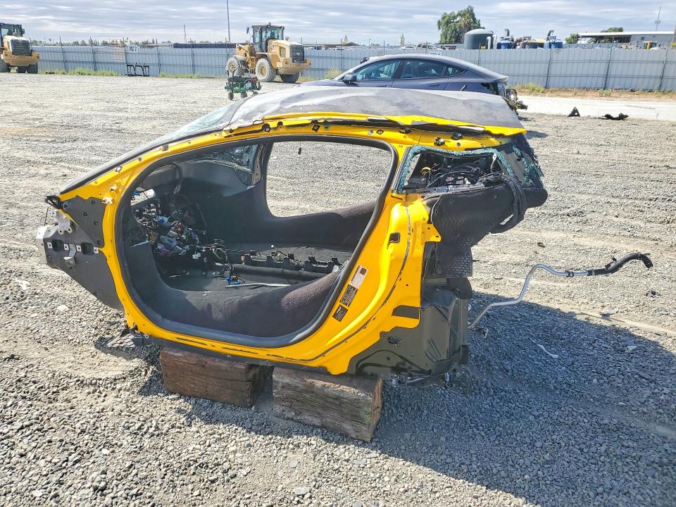 2016 Mclaren 570s VIN SBM13DAA5GW000603 COPART salvage auction — STRIPPED, Or - Salvage Title Certificate, sold $1,800 on 2026-07-03 (photo 2)