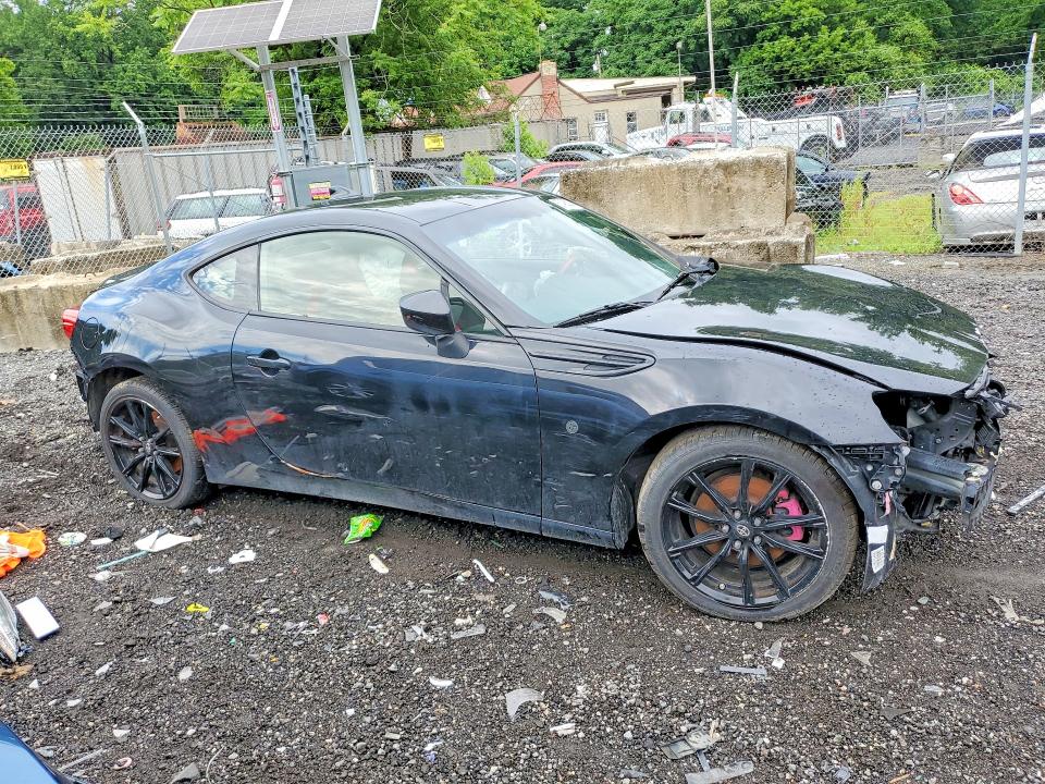 2017 Toyota VIN JF1ZNAA1XH8702447 COPART salvage auction — SIDE, Va - Certificate Of Title, sold $3,500 on 2026-07-14 (photo 4)