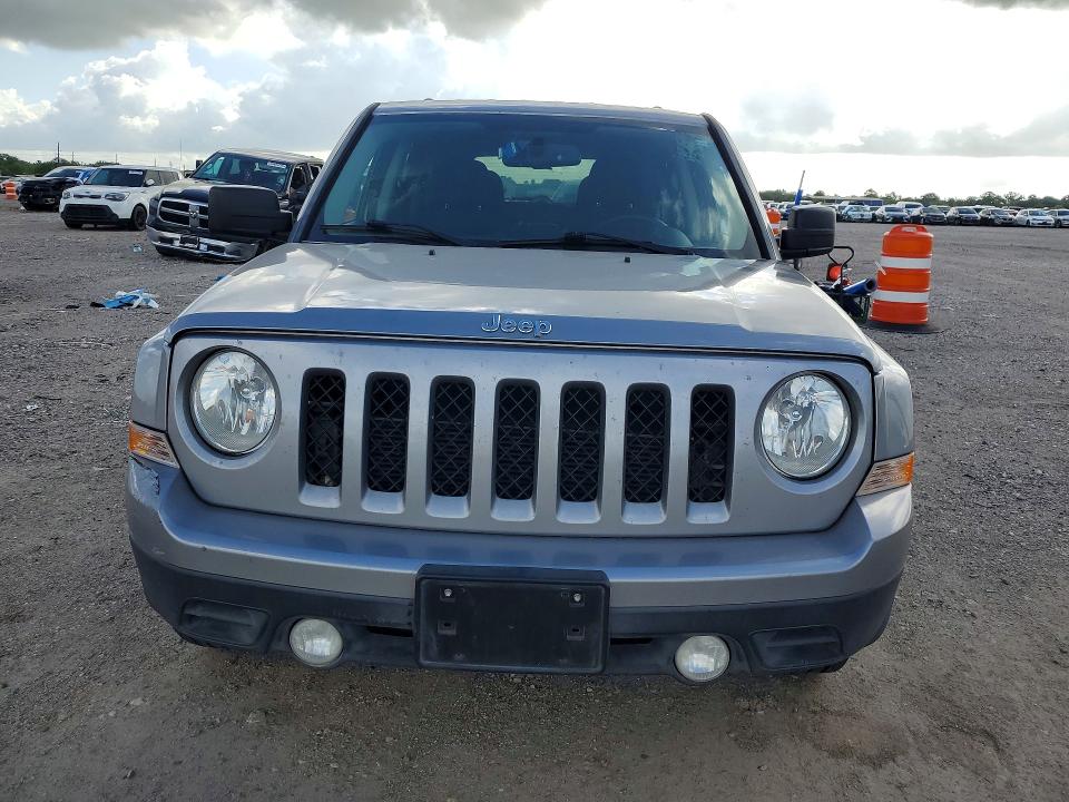 2016 Jeep Liberty (patriot) VIN 1C4NJPFAXGD698115 COPART salvage auction — MINOR DENT/SCRATCHES, Tx - Certificate Of Title, sold $700 on 2026-07-02 (photo 5)