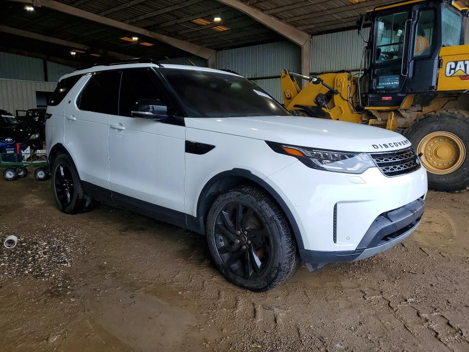 2017 Land rover Discovery VIN SALRGBBV3HA024539 COPART salvage auction — MINOR DENT/SCRATCHES, Tx - Certificate Of Title, sold $5,750 on 2026-07-09 (photo 4)