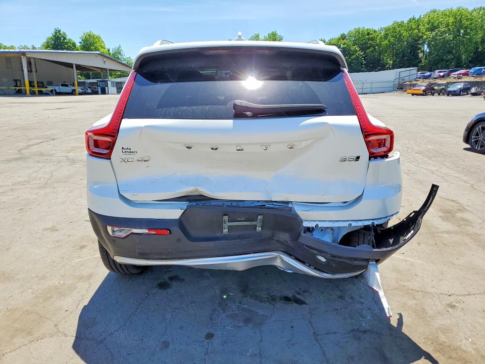 2023 Volvo Xc40 VIN YV4L12UN8P2952462 COPART salvage auction — REAR END, Nj - Cert Of Title-Salvage, sold $375 on 2026-08-17 (photo 6)