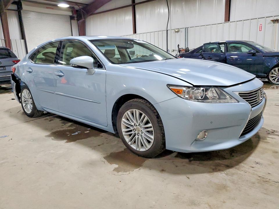 2013 Lexus VIN JTHBK1GGXD2041207 COPART salvage auction — REAR END, Pa - Certificate Of Salvage, sold $800 on 2026-07-29 (photo 4)