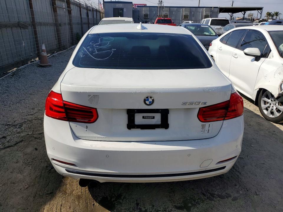 2017 BMW 3er VIN WBA8E1C32HA159282 COPART salvage auction — MINOR DENT/SCRATCHES, Ca - Dis/Dlr/Exp Only Clean Title, sold $1,000 on 2026-07-27 (photo 6)