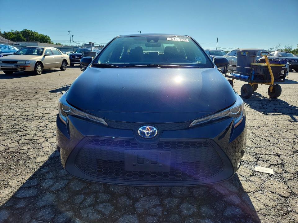 2022 Toyota Corolla VIN JTDEAMDE1NJ058751 COPART salvage auction — REAR END, Pa - Certificate Of Salvage, sold $8,100 on 2026-07-02 (photo 5)