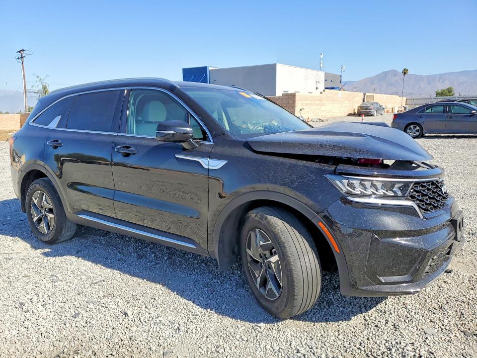 2023 Kia Sorento VIN KNDRH4LG0P5162479 COPART salvage auction — FRONT END, Ca - Salvage Certificate, sold $5,600 on 2026-07-29 (photo 4)