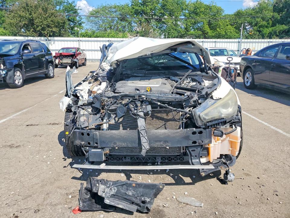 2014 Infiniti Q50 VIN JN1BV7AR3EM695349 COPART salvage auction — ALL OVER, OH - CERT OF TITLE-SALVAGE, sold $475 on 2026-07-15 (photo 5)