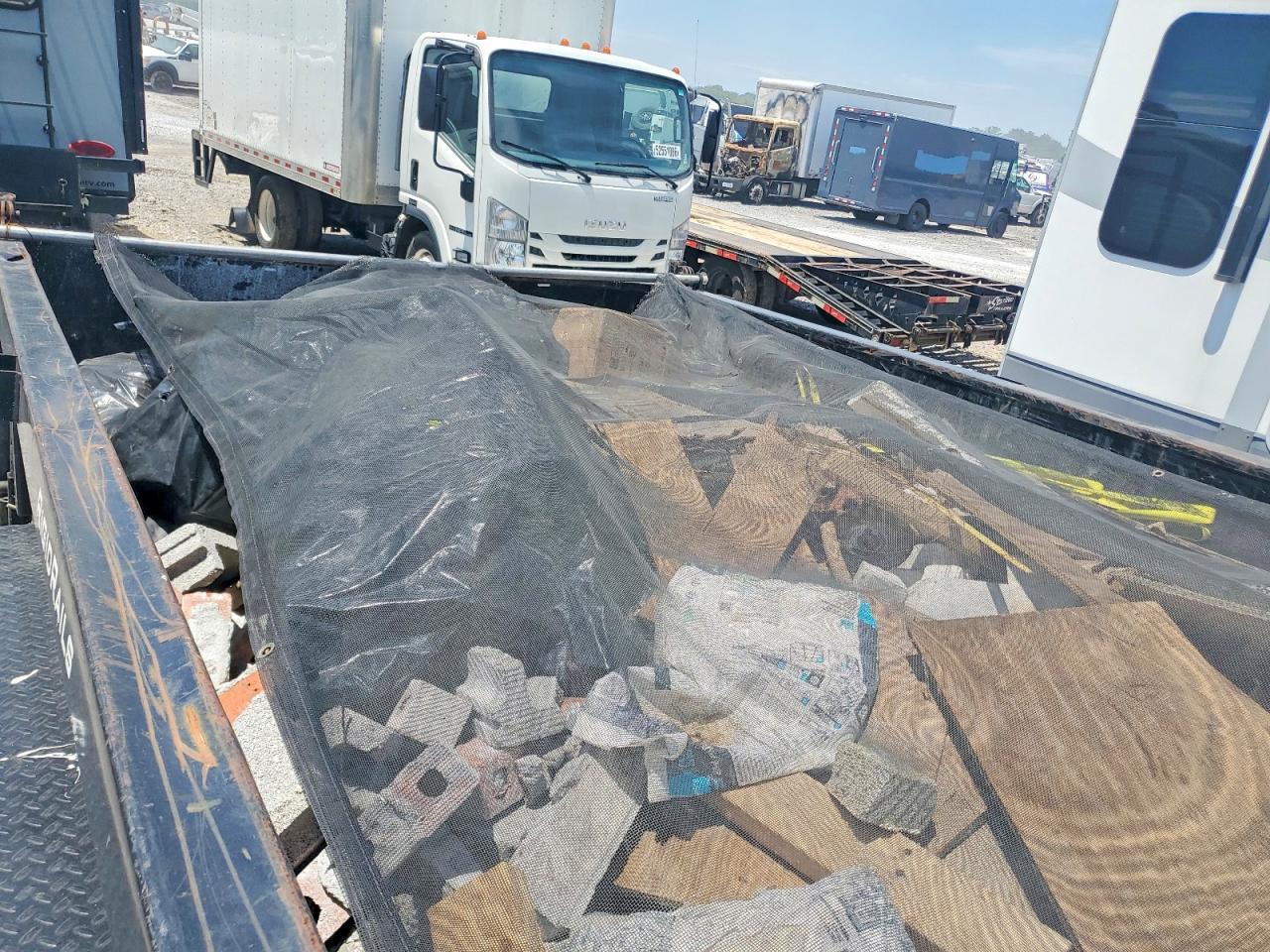 2021 Lamar Dump Trailer VIN 5RVDL142XMP098029 COPART salvage auction — Minor Dent/Scratches, TN - CERTIFICATE OF TITLE, sold $5,100 on 2026-09-15 (photo 6)