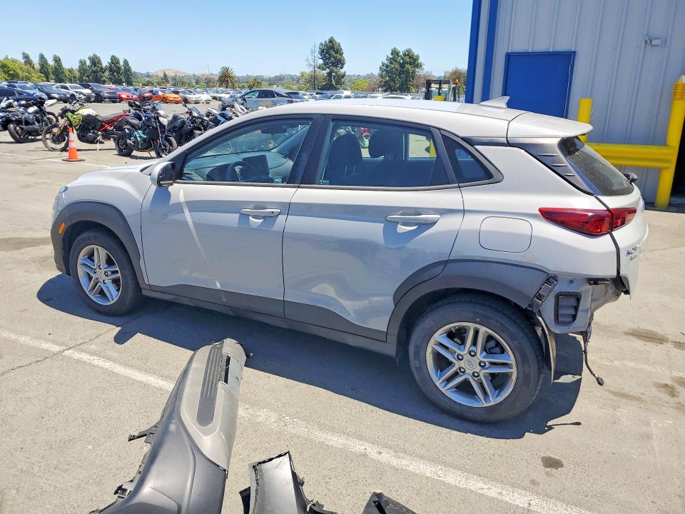 2022 Hyundai Kona VIN KM8K22ABXNU763931 COPART salvage auction — REAR END, Id - Salvage Certificate Of Title, sold $4,950 on 2026-07-31 (photo 2)