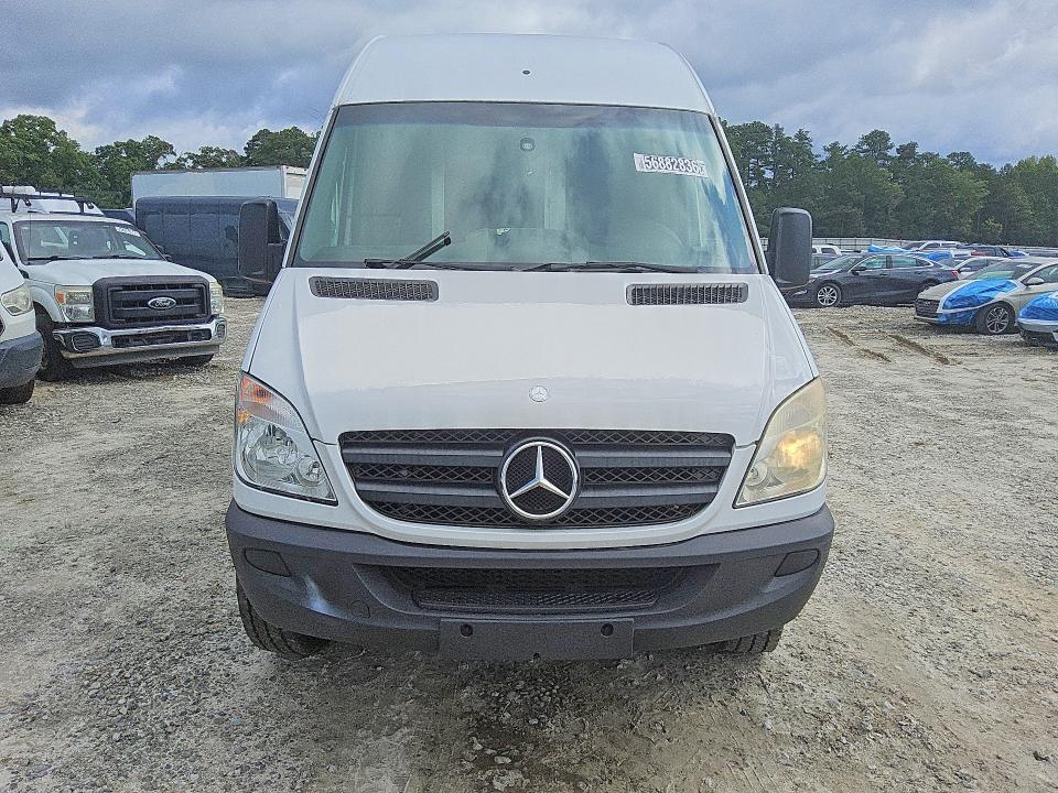 2012 Mercedes-benz Sprinter 2500 VIN WD3PE8CB0C5674629 COPART salvage auction — MINOR DENT/SCRATCHES, Ga - Certificate Of Title, sold $775 on 2026-07-07 (photo 5)