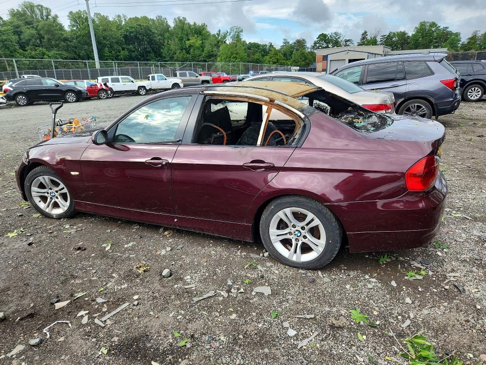 2008 BMW 3er VIN WBAVA37598NL52690 COPART salvage auction — INTERIOR BURN, Md - Cert Of Salvage > 75% Damage, sold $375 on 2026-08-04 (photo 2)