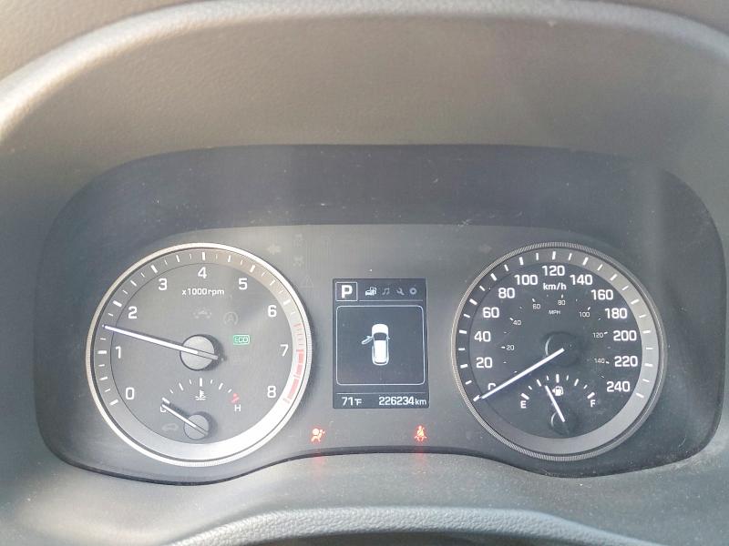 2017 Hyundai Tucson VIN KM8J3CA44HU489985 COPART salvage auction — MINOR DENT/SCRATCHES, On - Permit No Brand - Unfit, sold $5,700 on 2026-07-03 (photo 9)