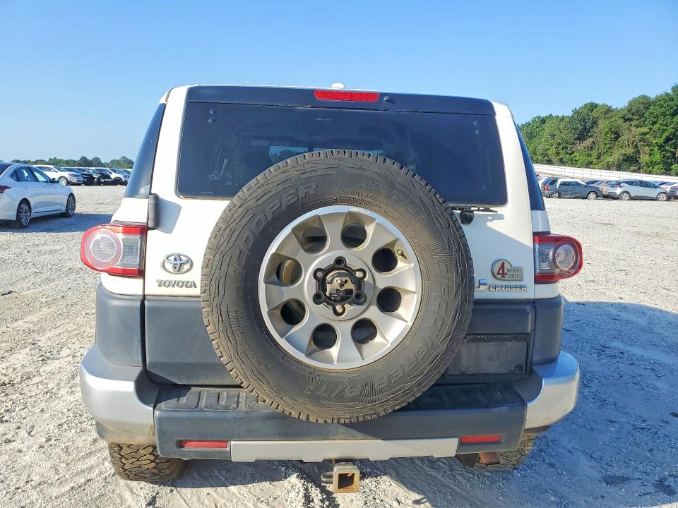 2012 Toyota Fj cruiser VIN JTEBU4BF5CK137591 COPART salvage auction — FRONT END, GA - CERT OF TITLE-SALVAGE, sold $2,050 on 2026-07-29 (photo 6)