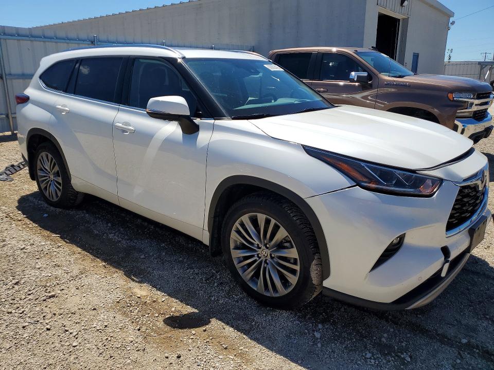 2020 Toyota Highlander VIN 5TDFZRBH3LS021577 COPART salvage auction — FRONT END, Ia - Cert Of Title-Salvage Title, sold $15,600 on 2026-07-22 (photo 4)