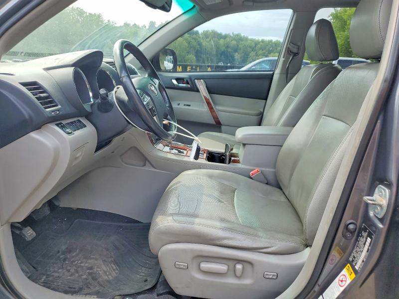 2013 Toyota VIN 5TDDK3EH0DS197573 COPART salvage auction — FRONT END, Pa - Certificate Of Salvage, sold $6,400 on 2026-07-09 (photo 7)