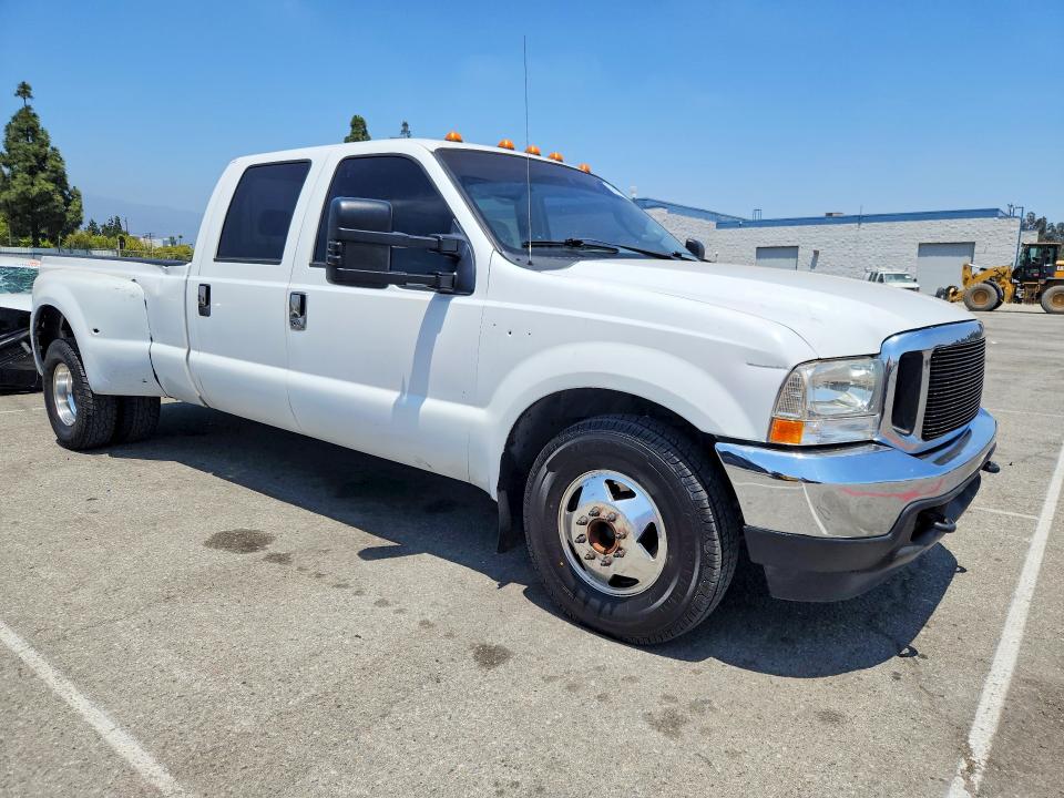 2004 Ford F-350 super duty VIN 1FTWW32P74EB79098 COPART salvage auction — MINOR DENT/SCRATCHES, Ca - Dis/Dlr/Exp Only Clean Title, sold $3,500 on 2026-07-03 (photo 4)