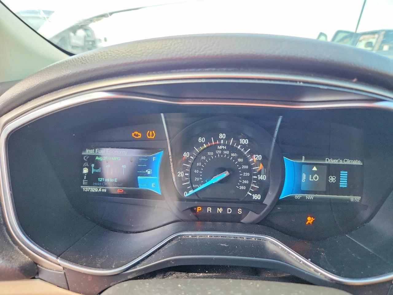 2014 Ford Fusion VIN 1FA6P0HD6E5386601 COPART salvage auction — Rear End, TX - SALVAGE VEHICLE TITLE, sold $900 on 2026-07-09 (photo 9)