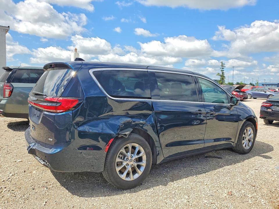 2023 Chrysler VIN 2C4RC3BG9PR619111 COPART salvage auction — REAR END, Ia - Cert Of Title-Salvage Title, sold $9,300 on 2026-07-29 (photo 3)