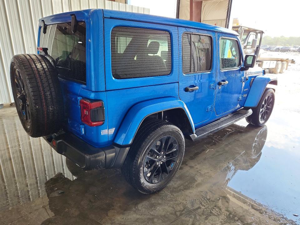 2023 Jeep Wrangler / VIN 1C4JJXP68PW516781 COPART salvage auction — MINOR DENT/SCRATCHES, Mo - Certificate Of Title, sold $20,250 on 2026-07-02 (photo 3)