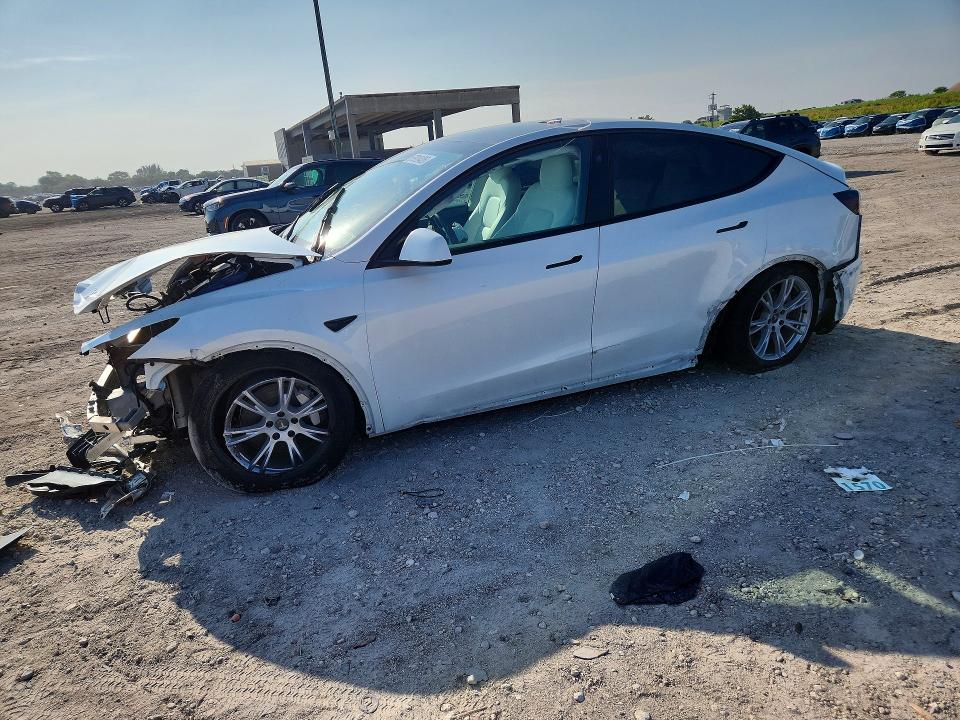 2023 Tesla Model y VIN 7SAYGAEE8PF933944 COPART salvage auction — FRONT END, Fl - Certificate Of Destruction, sold $8,400 on 2026-09-01 (photo 1)