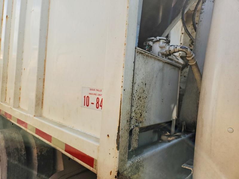 1998 International 4000 series VIN 1HTSDAARXWH498530 COPART salvage auction — MINOR DENT/SCRATCHES, Fl - Certificate Of Destruction (P), sold $300 on 2026-07-09 (photo 6)
