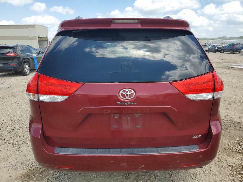 2011 Toyota Sienna VIN 5TDYK3DCXBS127910 COPART salvage auction — MINOR DENT/SCRATCHES, Mo - Duplicate Title, sold $2,250 on 2026-07-02 (photo 6)