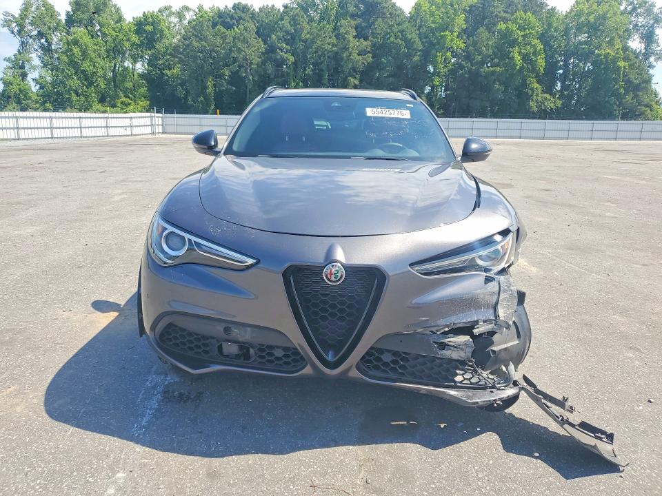 2022 Alfa romeo Stelvio VIN ZASPAKBN9N7D30239 COPART salvage auction — FRONT END, Nc - Salvage Certificate Of Title, sold $7,600 on 2026-07-16 (photo 5)