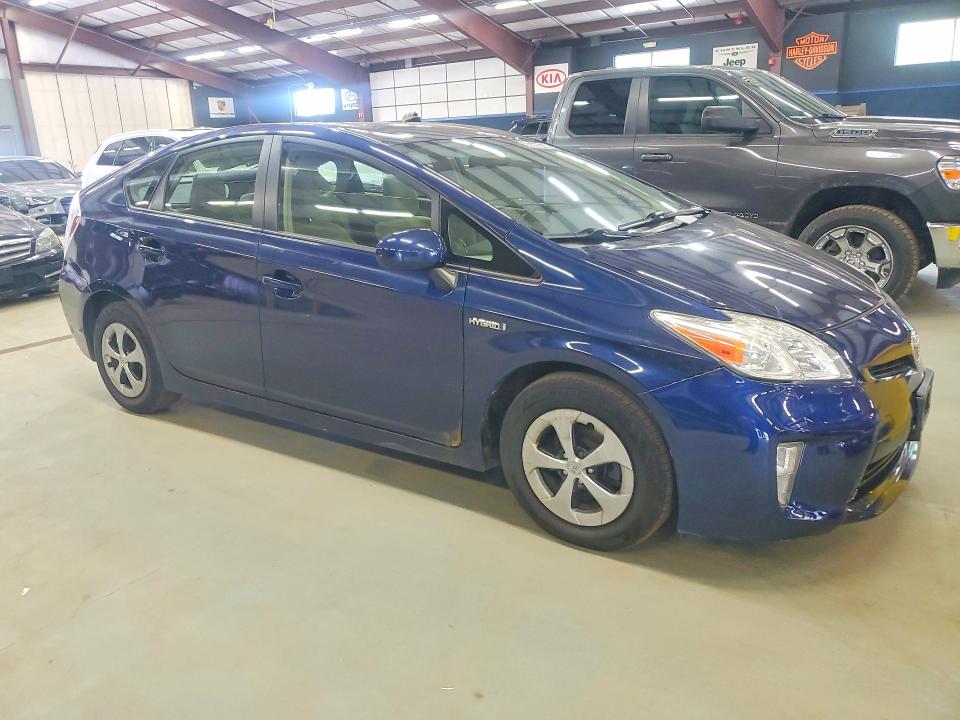 2014 Toyota Prius VIN JTDKN3DU5E0387239 COPART salvage auction — MINOR DENT/SCRATCHES, Ct - Certificate Of Title, sold $2,500 on 2026-07-14 (photo 4)