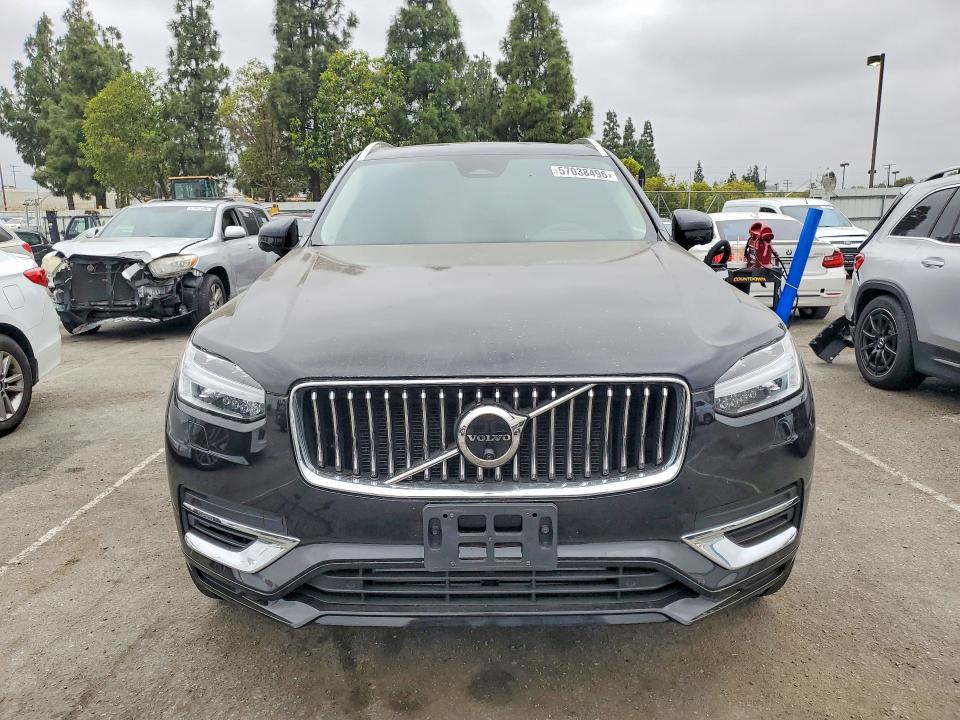 2023 Volvo VIN YV4H60CNXP1912211 COPART salvage auction — NORMAL WEAR, Ca - Dis/Dlr/Exp Only Clean Title (P), sold $18,600 on 2026-07-27 (photo 5)