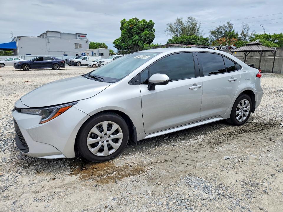 2025 Toyota Corolla VIN 5YFB4MDE0SP290243 COPART salvage auction — FRONT END, Fl - Certificate Of Destruction, sold $5,700 on 2026-07-31 (photo 1)