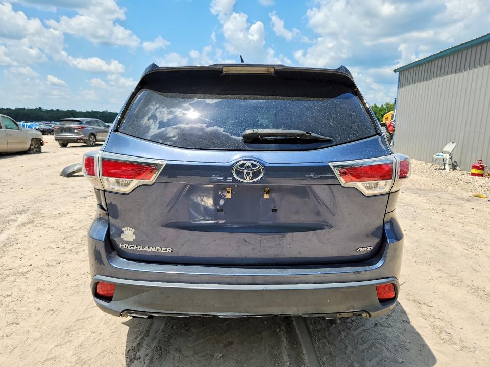 2016 Toyota Highlander VIN 5TDBKRFH2GS337829 COPART salvage auction — MINOR DENT/SCRATCHES, Fl - Cert Of Title Slvg Rebuildable, sold $6,700 on 2026-07-10 (photo 6)