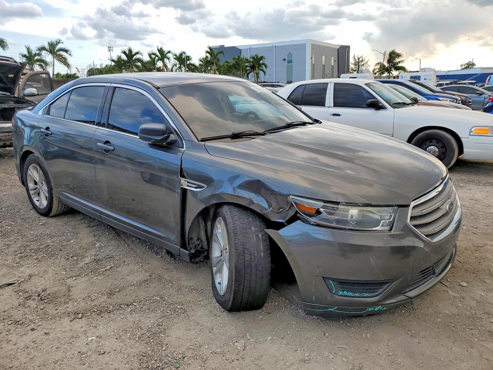 2017 Ford Taurus VIN 1FAHP2D86HG105595 COPART salvage auction — FRONT END, Fl - Cert Of Title Slvg Rebuildable, sold $275 on 2026-07-10 (photo 4)