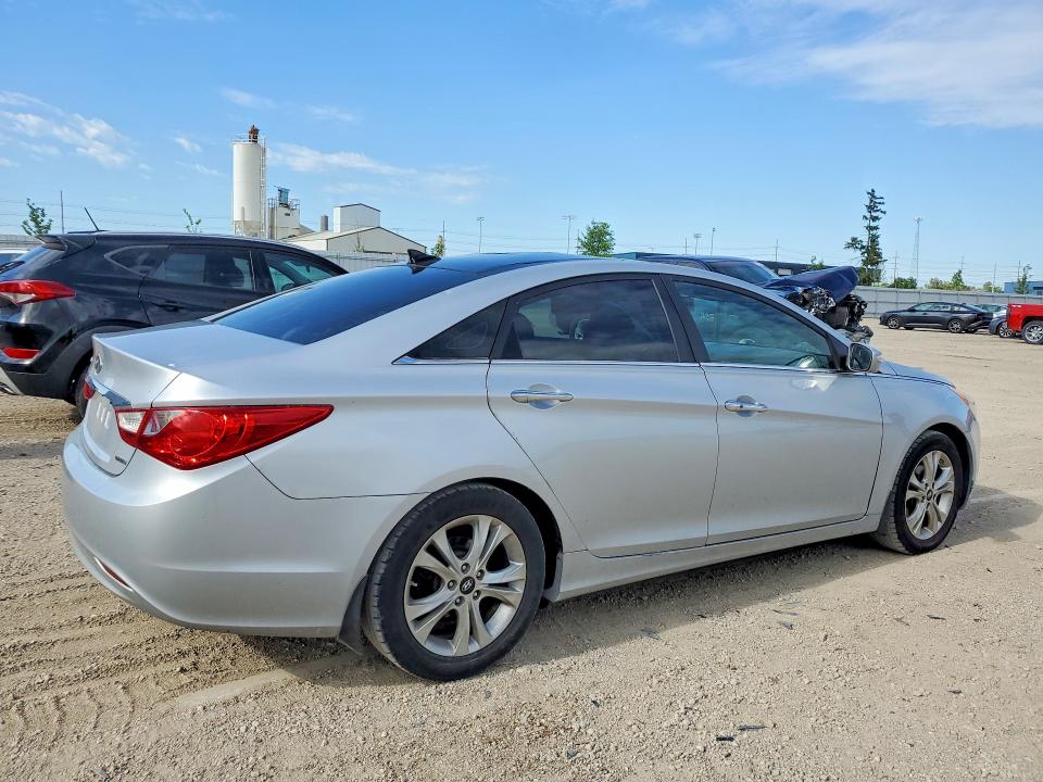 2012 Hyundai Sonata VIN 5NPEC4AC4CH461612 COPART salvage auction — HAIL, Ia - Salvage W/Salvage History, sold $80 on 2026-07-29 (photo 3)